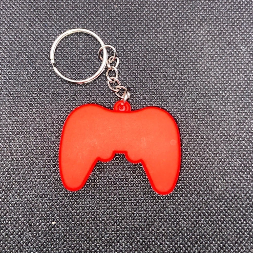 💜 5/$15 - Red Game Controller Keychain - Picture 5 of 6